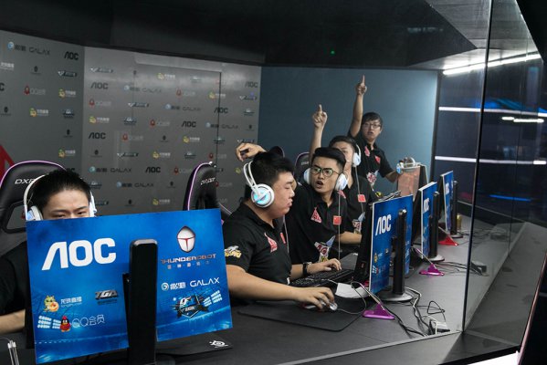 曼联老板的 曼联老板的