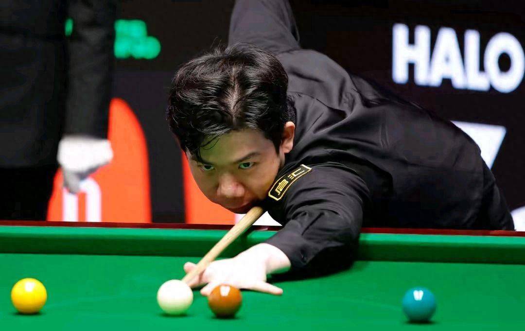 与夏季硬地 与夏季硬地